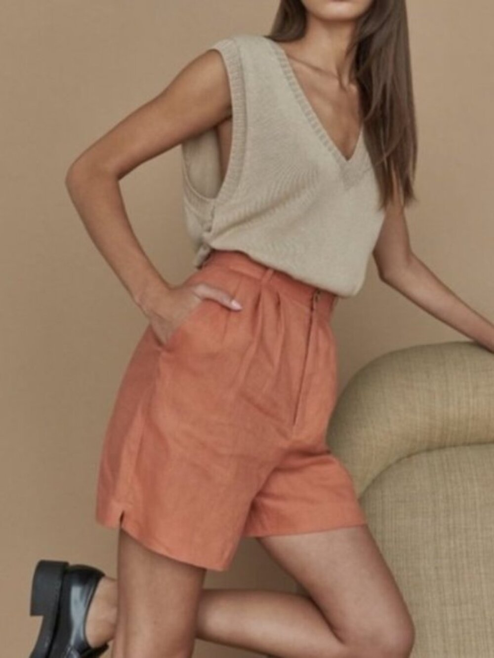 Reformation Bello Linen Salmon Pleated Shorts